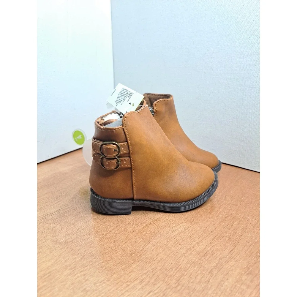 Crazy8 Faux Brown Leather Girls Fashion Boots Side Zipper Size 4 Brand New
